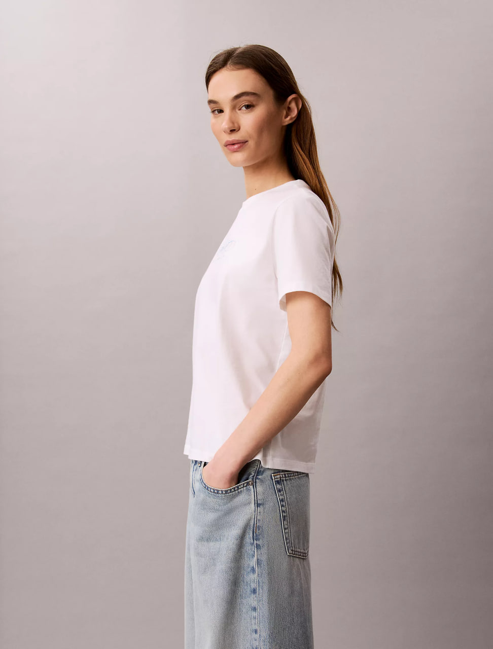 Жіноча футболка Calvin Klein Script Logo Classic Tee