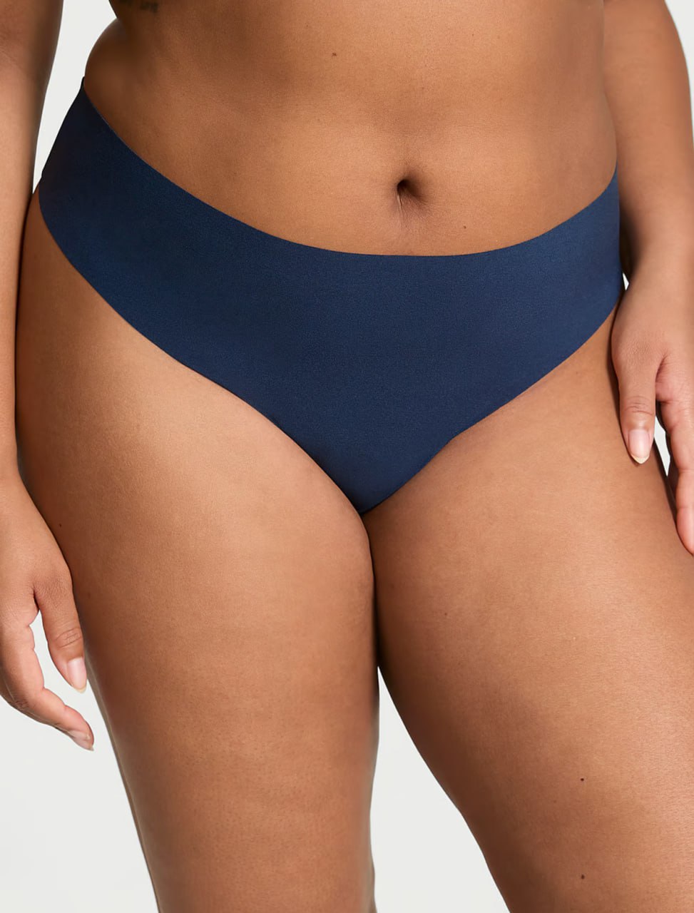 Безшовні стрінги від Victoria’s Secret - No-Show Lace-Back Thong Panty