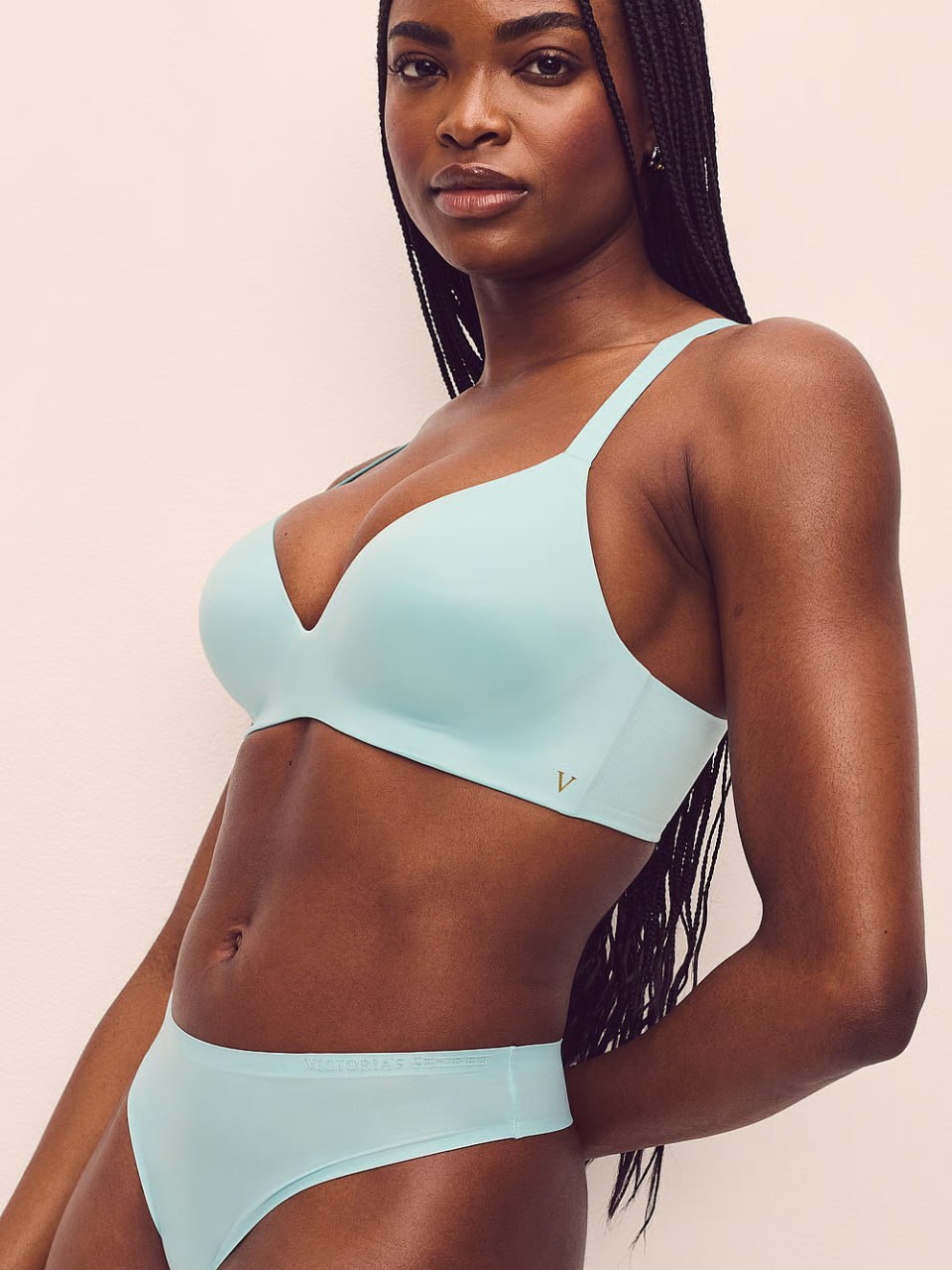 Жіночі безшовні трусики від Victoria's Secret - Body by Victoria Flex Mid-Rise Thong Panty