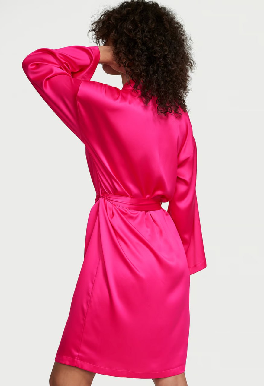 Сатиновий халат від Victoria’s Secret