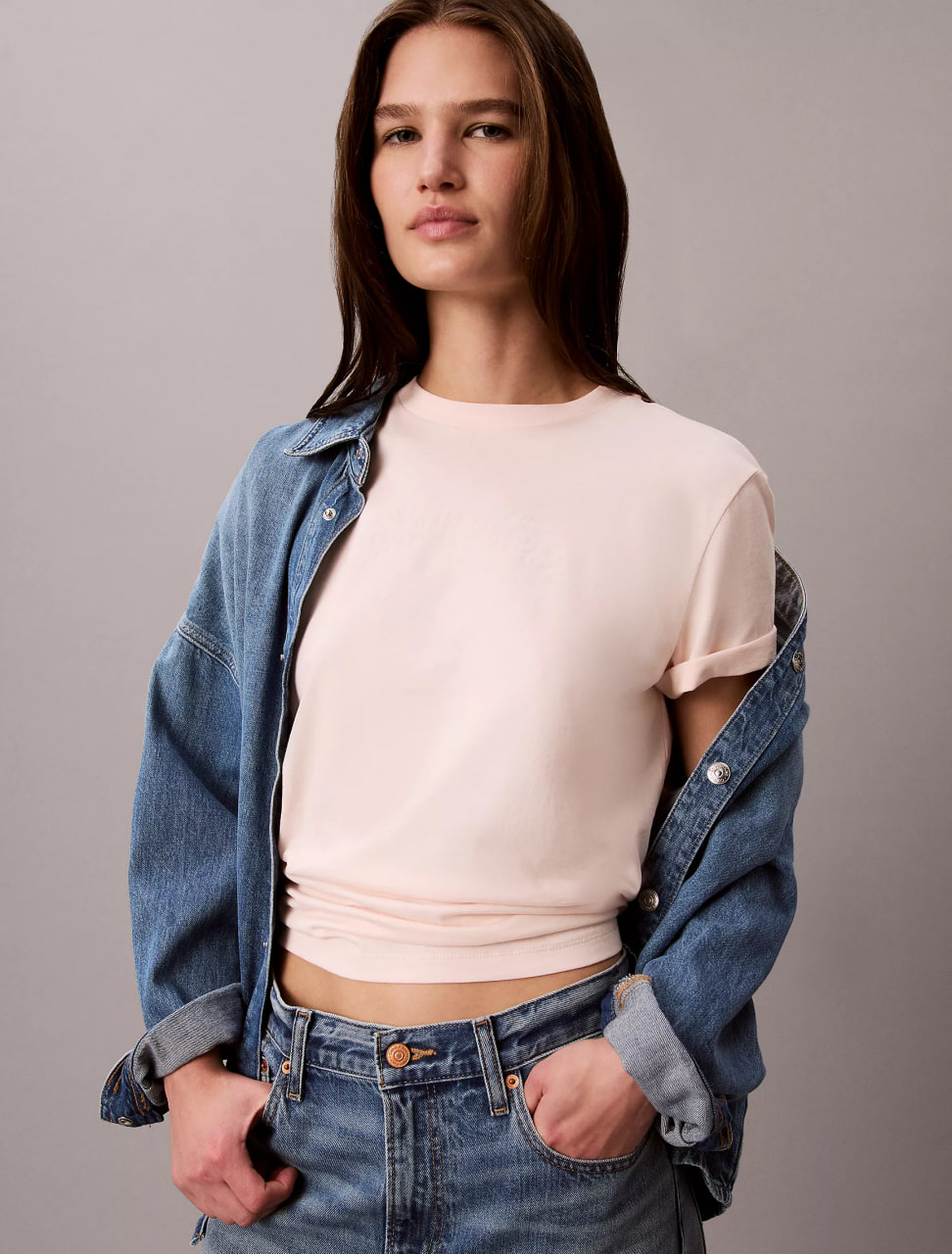 Жіноча футболка Calvin Klein Felt Logo Graphic Classic T-Shirt