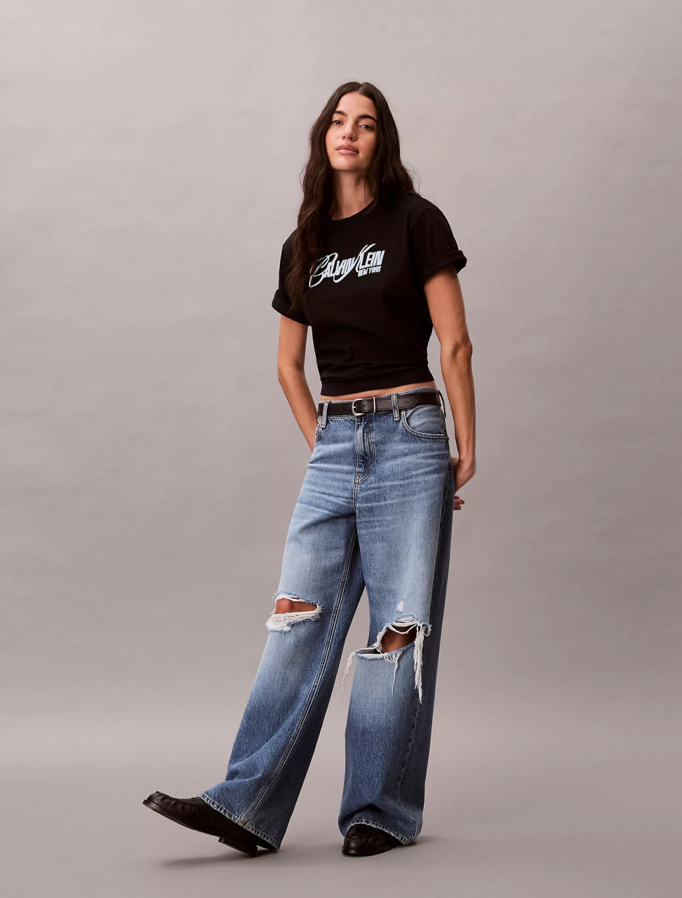 Жіноча футболка Calvin Klein Raised Logo Graphic Boxy T-Shirt 