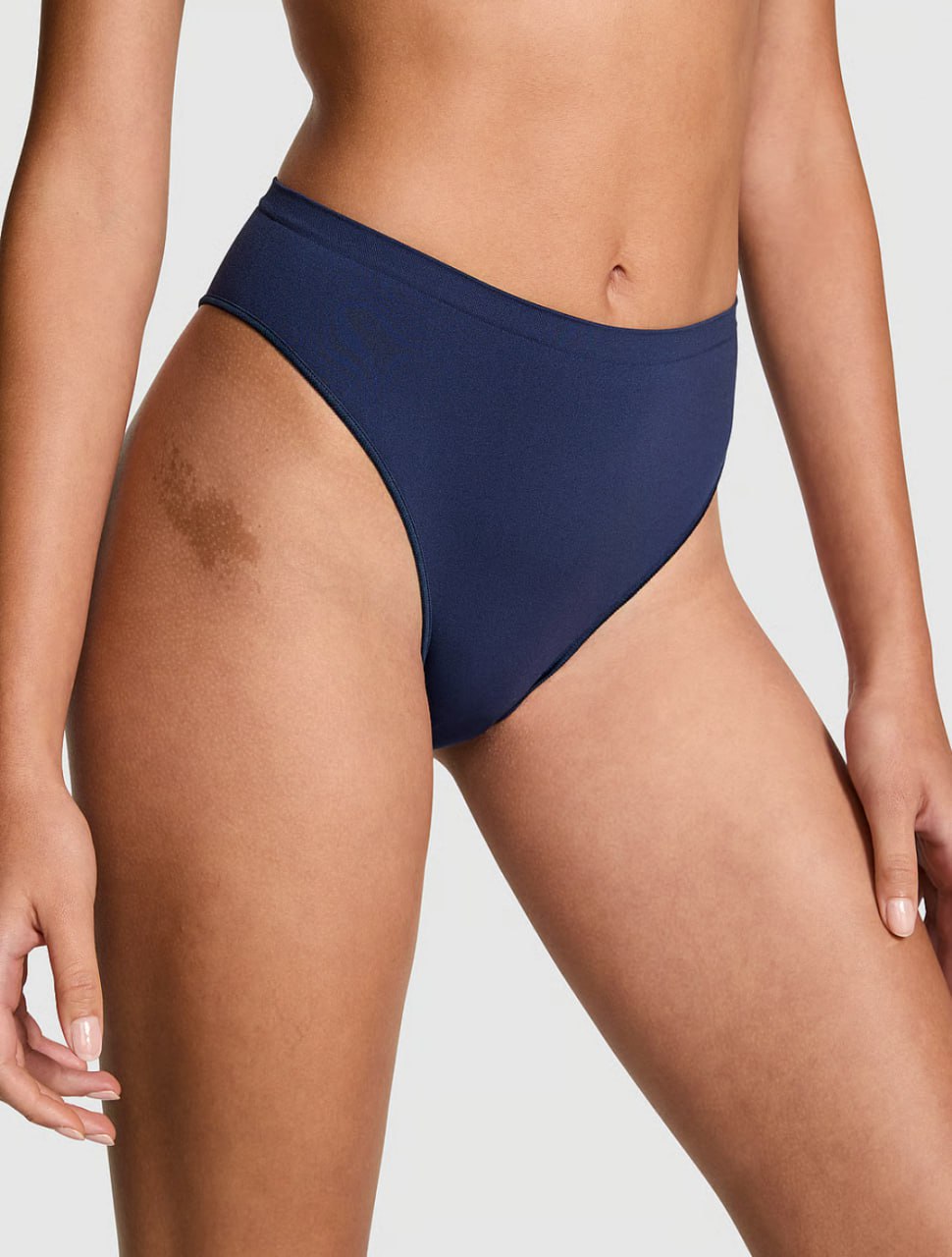 Трусики з високою посадкою від PINK - Seamless Brazilian Panty