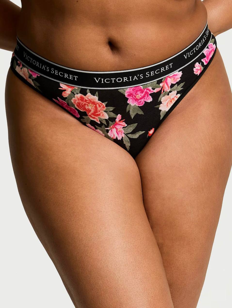Cтрінги з логотипом від Victoria’s Secret - Logo Thong Panty