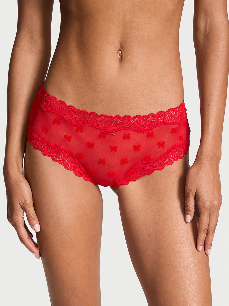 Трусики з мереживом у червоному кольорі від Victoria’s Secret - Mesh Lace-Trim Cheeky Panty