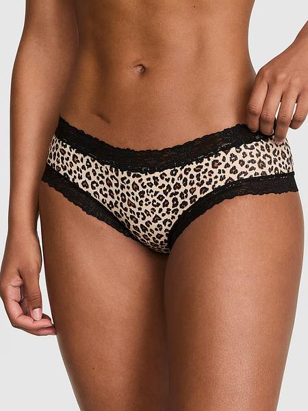 Жіночі трусики з принтом та мереживом від PINK - Wink Lace-Trim Cheeky Panty зображення