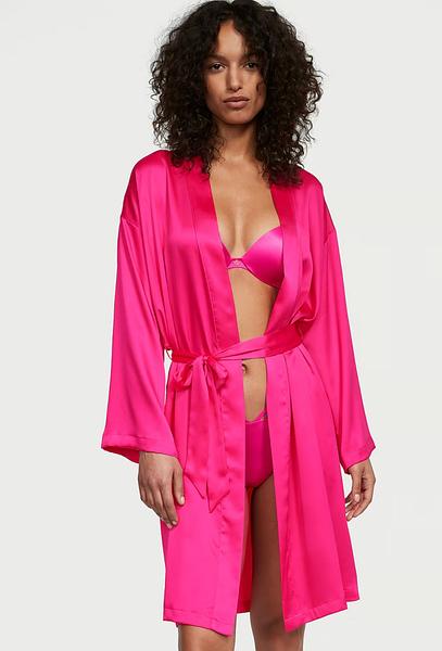 Сатиновий халат від Victoria’s Secret  зображення