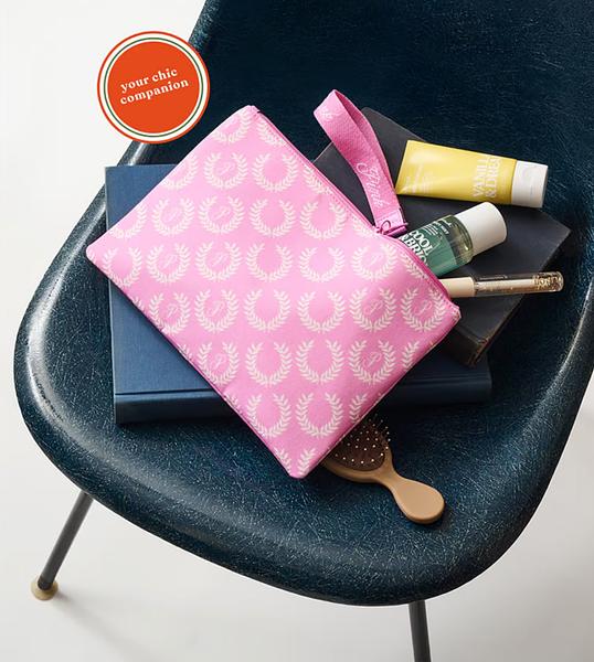 Косметичка від Pink  зображення