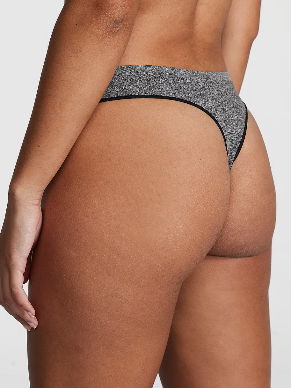 Стрінги від PINK - Seamless High-Leg Thong Panty