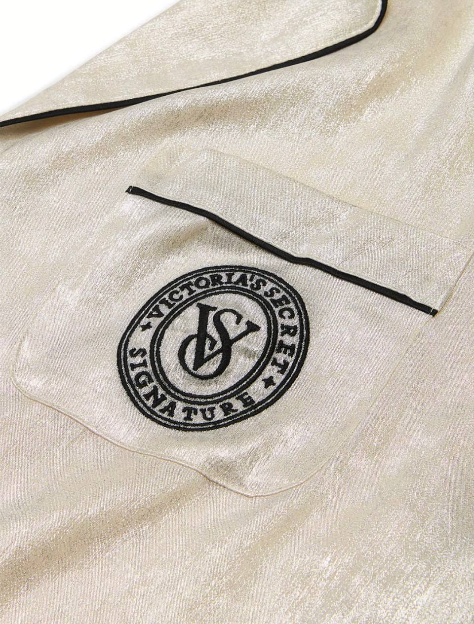  Сатинова піжама від Victoria’s Secret 