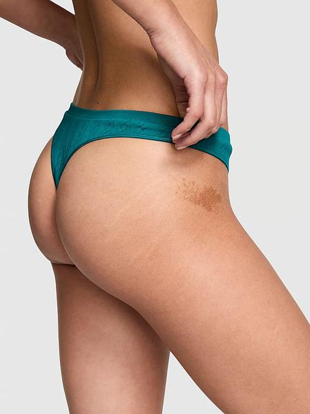 Стрінги від PINK - Seamless High-Leg Thong Panty зображення